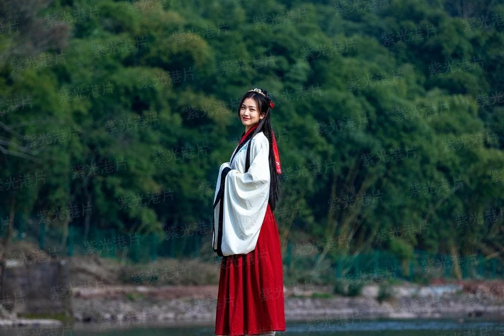 悍女种田：绝色妖娆