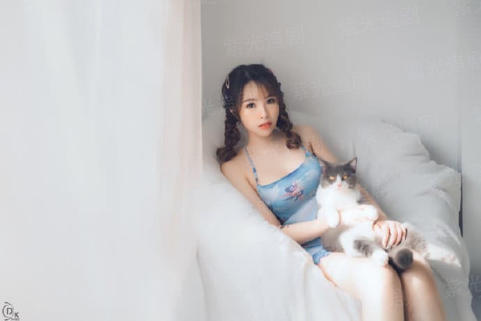 我和26岁美女上司